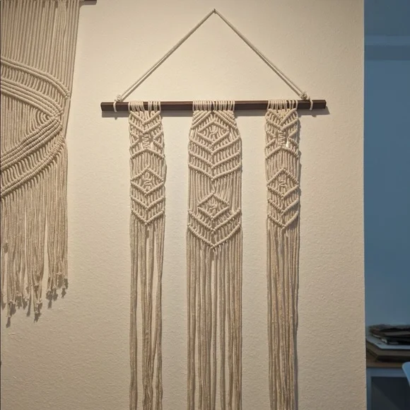 Fallon macrame wall hanging - Picture 4 of 4